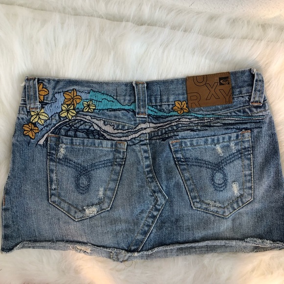 Roxy Dresses & Skirts - Roxy Vintage embroidered wave flower jean skirt